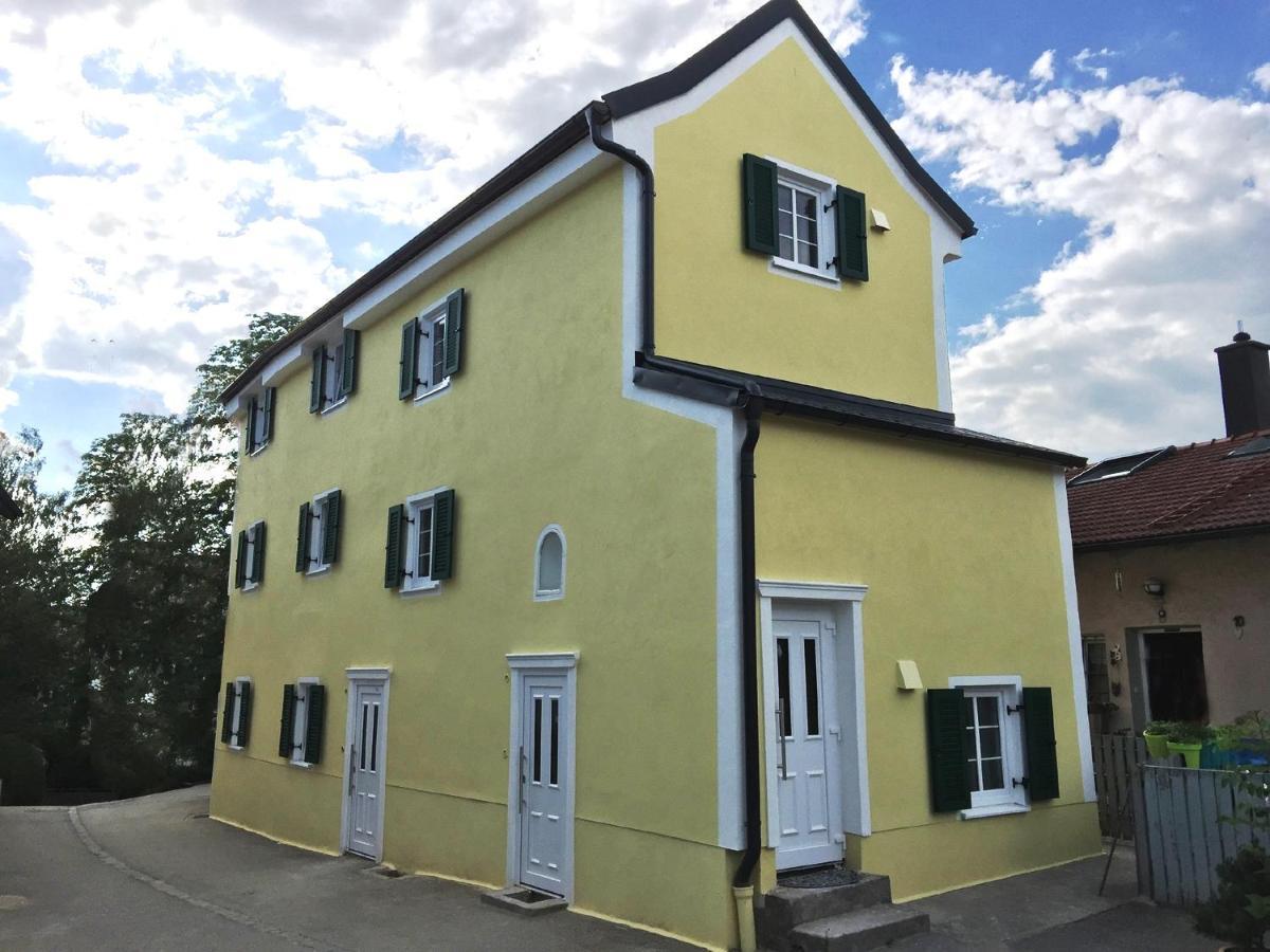 Haus Am Eck - Gaestehaus Und Appartements Altötting Exteriör bild